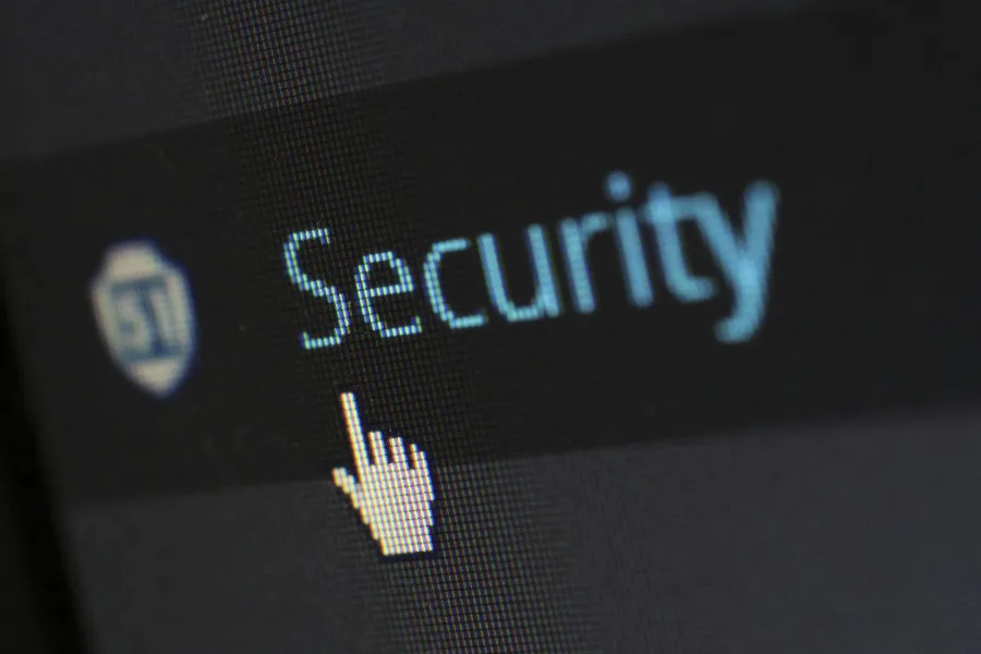 Mot Security affiché à l'écran avec un curseur